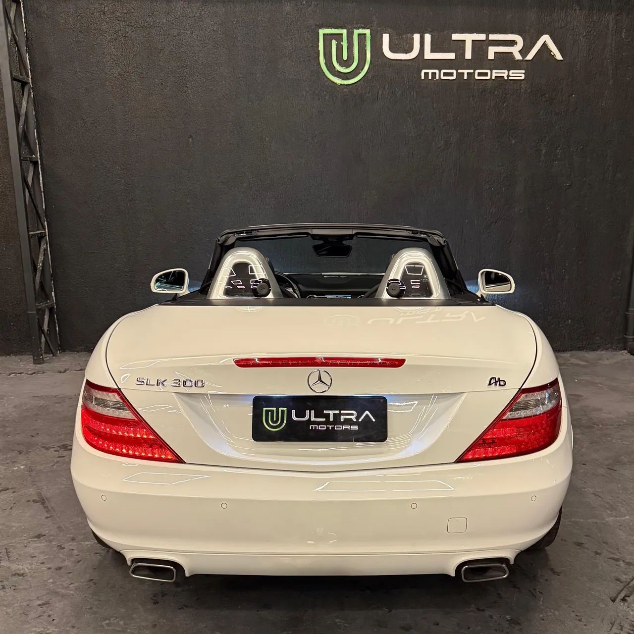 Mercedes-Benz SLK-300 7