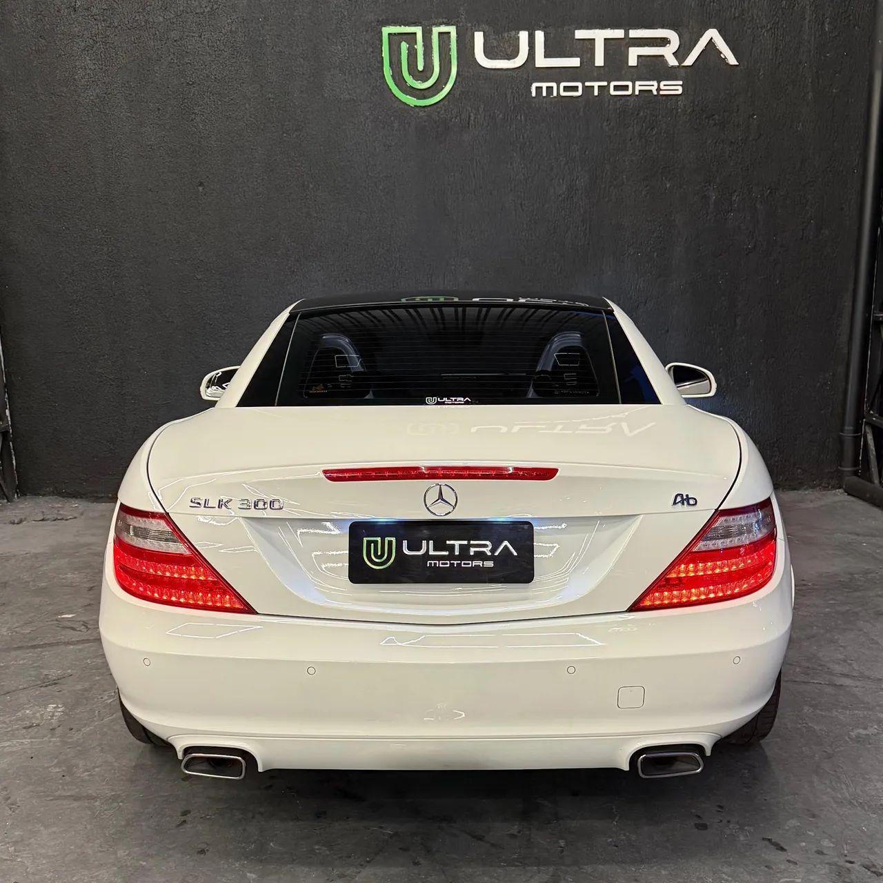 Mercedes-Benz SLK-300 8