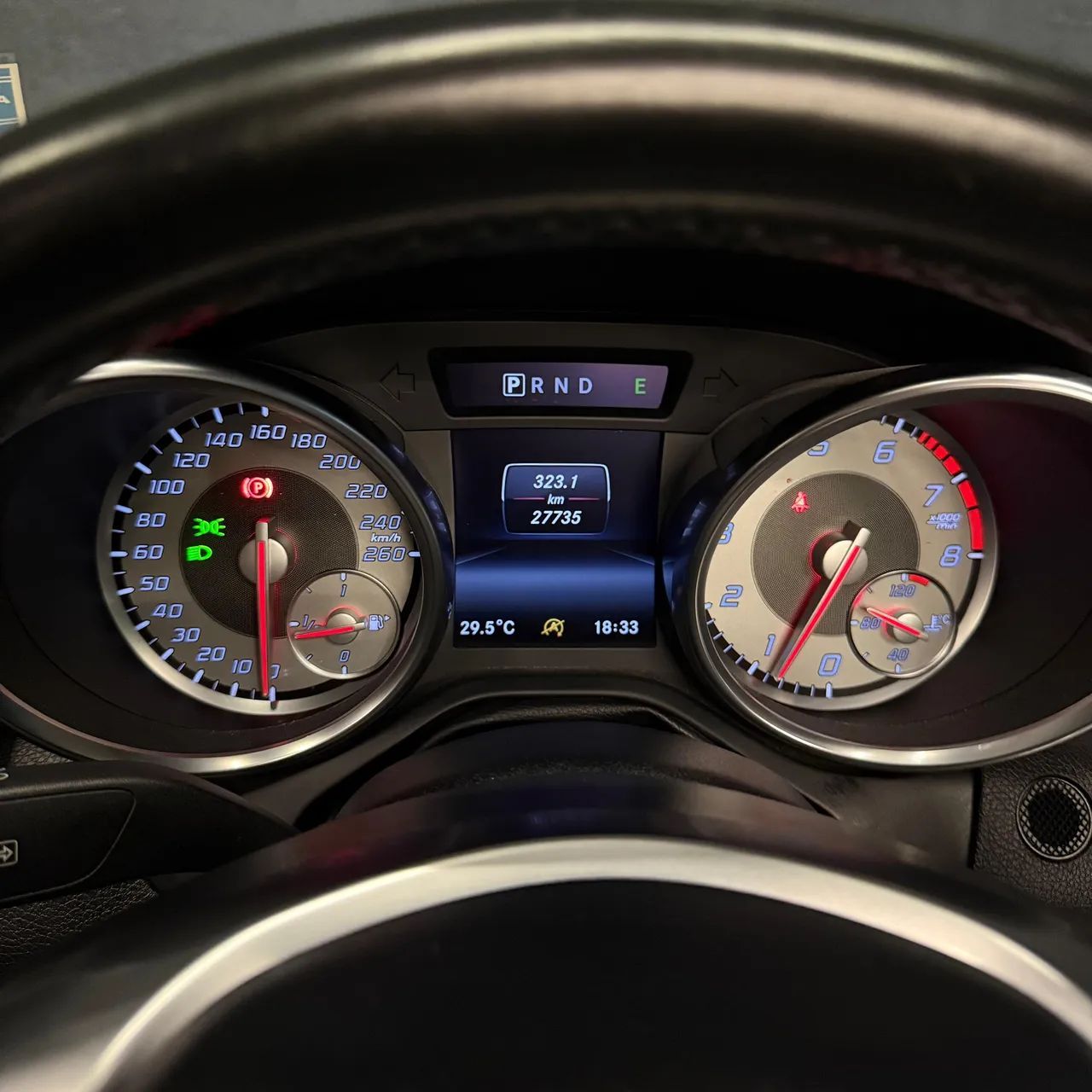 Mercedes-Benz SLK-300 15