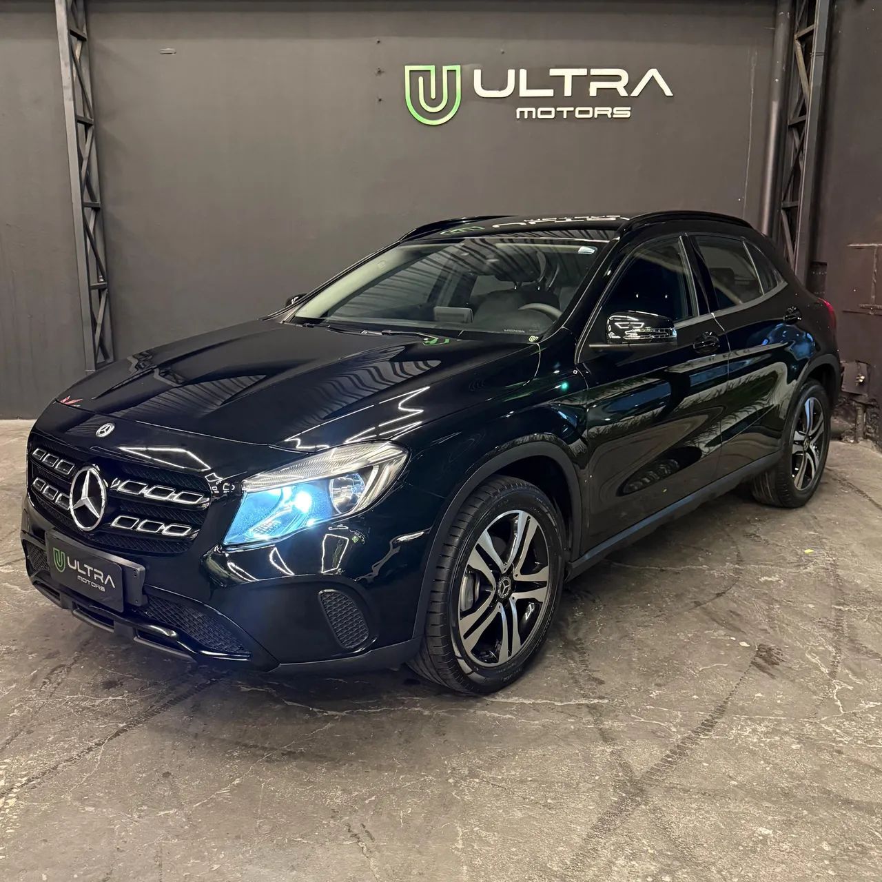 Mercedes-Benz GLA 3