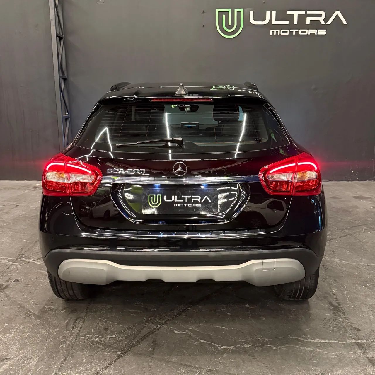 Mercedes-Benz GLA 5