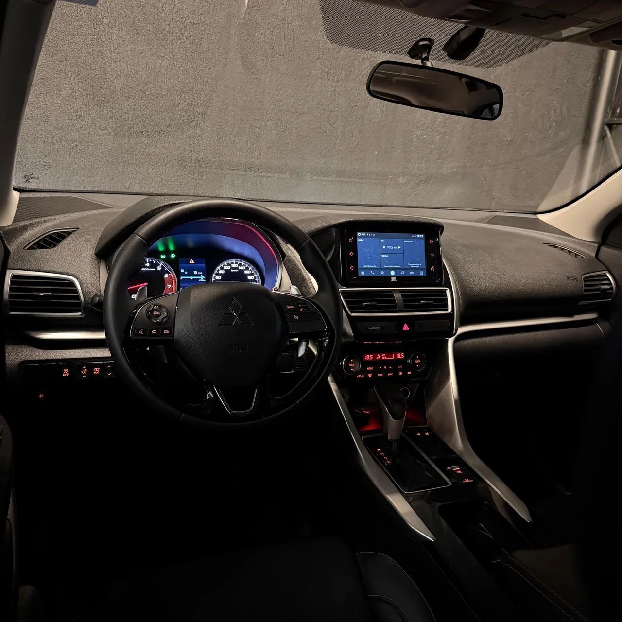 Mitsubishi ECLIPSE-CROSS 9