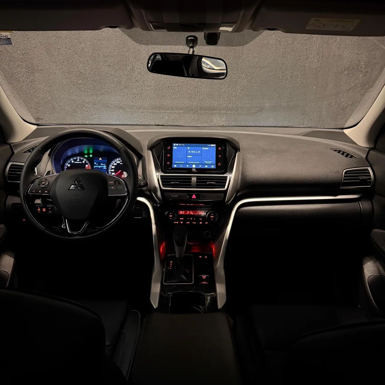Mitsubishi ECLIPSE-CROSS 10