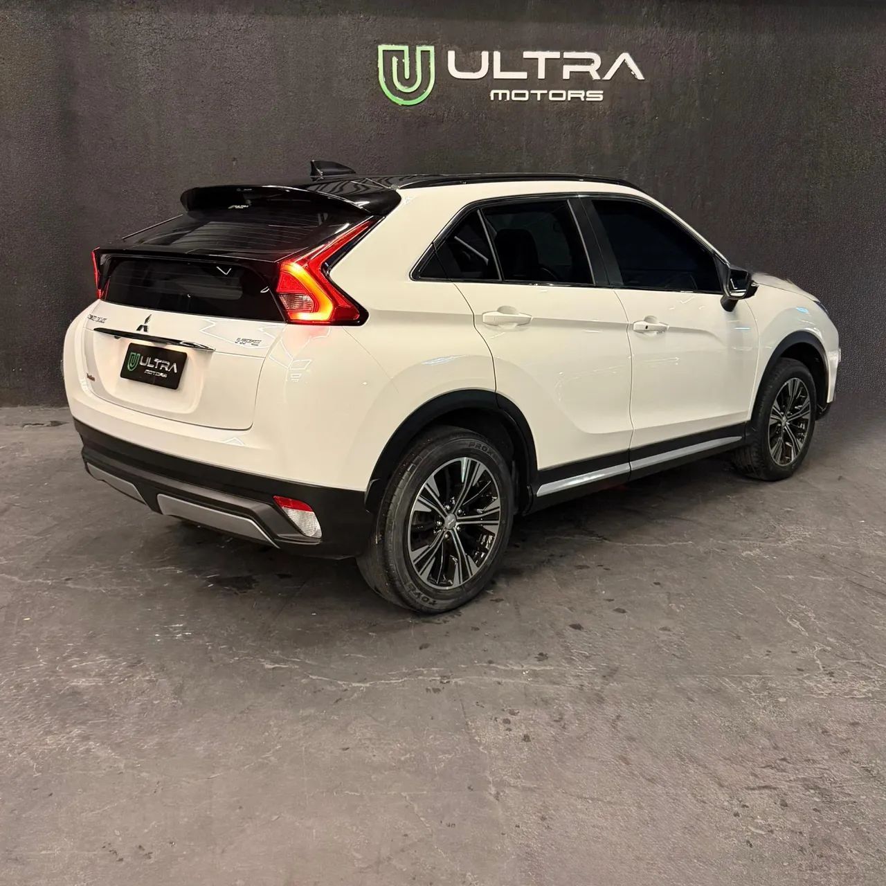 Mitsubishi ECLIPSE-CROSS 6