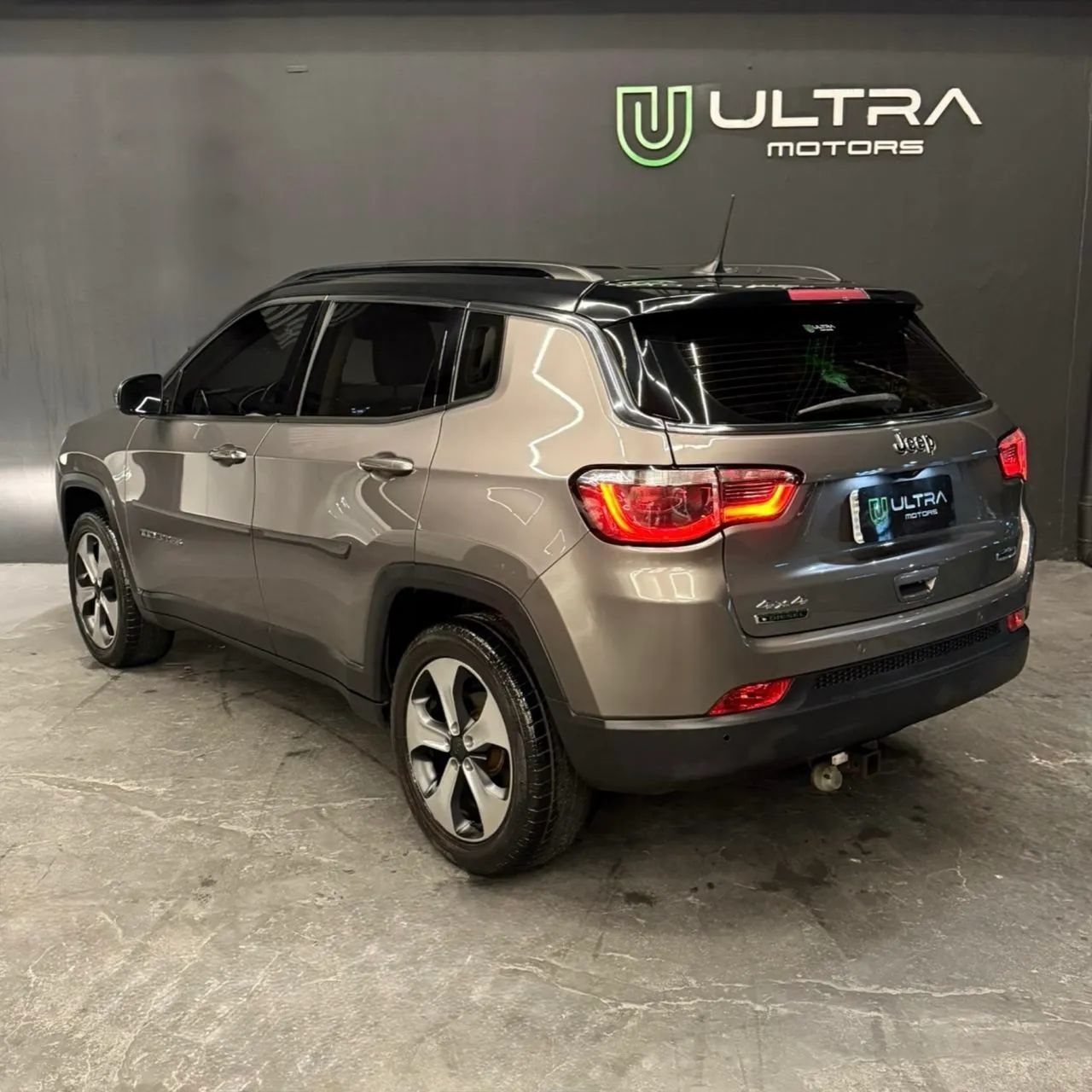 Jeep COMPASS 4