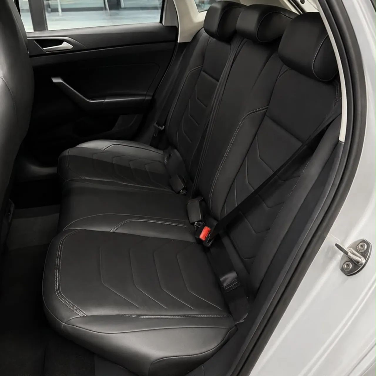 Volkswagen POLO 8