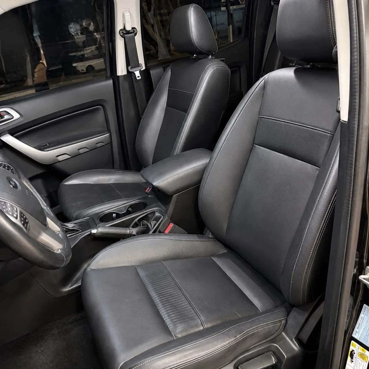 Ford RANGER 7