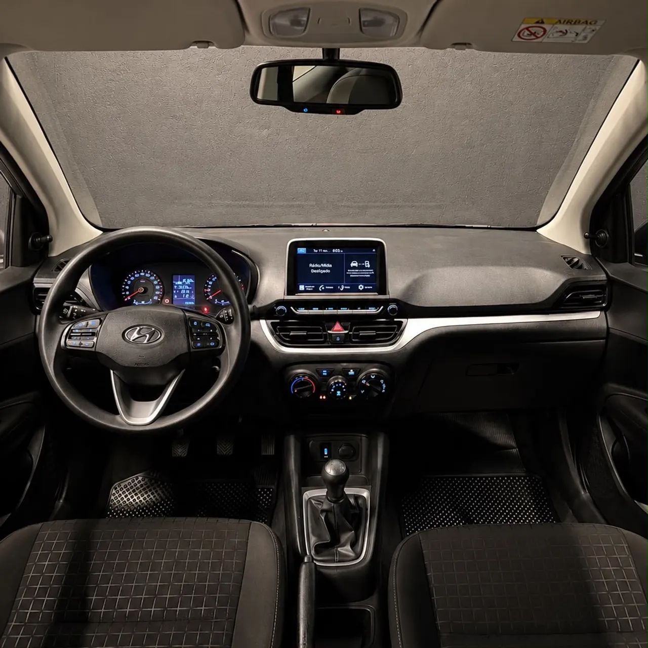 Hyundai HB20 8