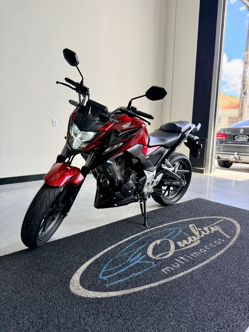 Honda CB 2