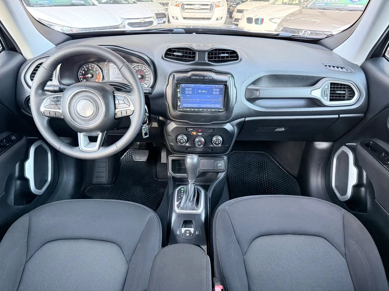 Jeep RENEGADE 13