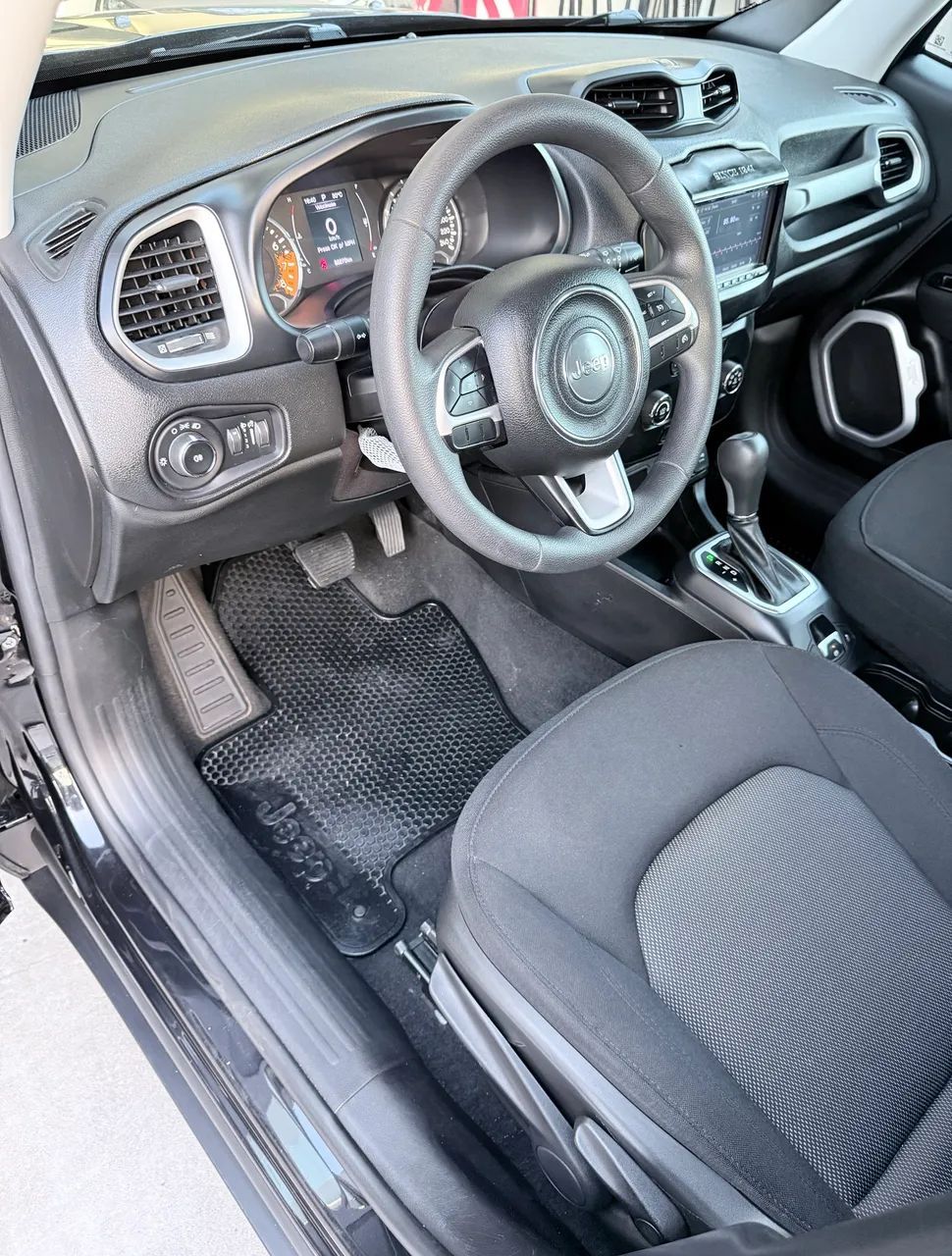 Jeep RENEGADE 12
