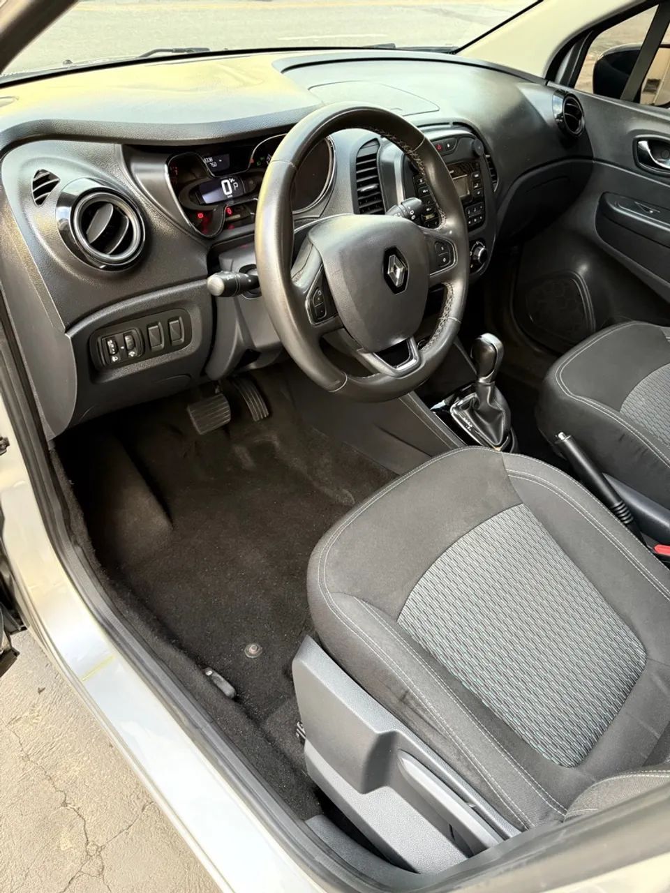 Renault CAPTUR 13