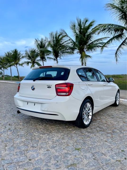 BMW 118IA 8