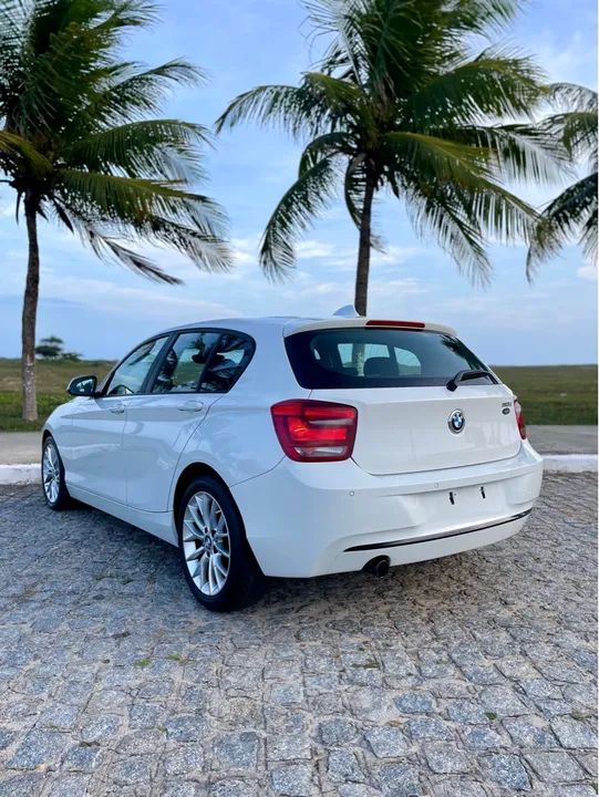 BMW 118IA 5
