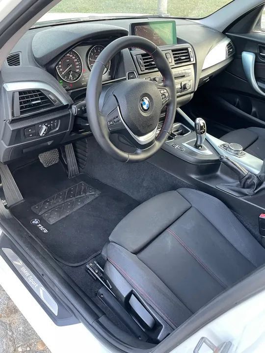 BMW 118IA 11