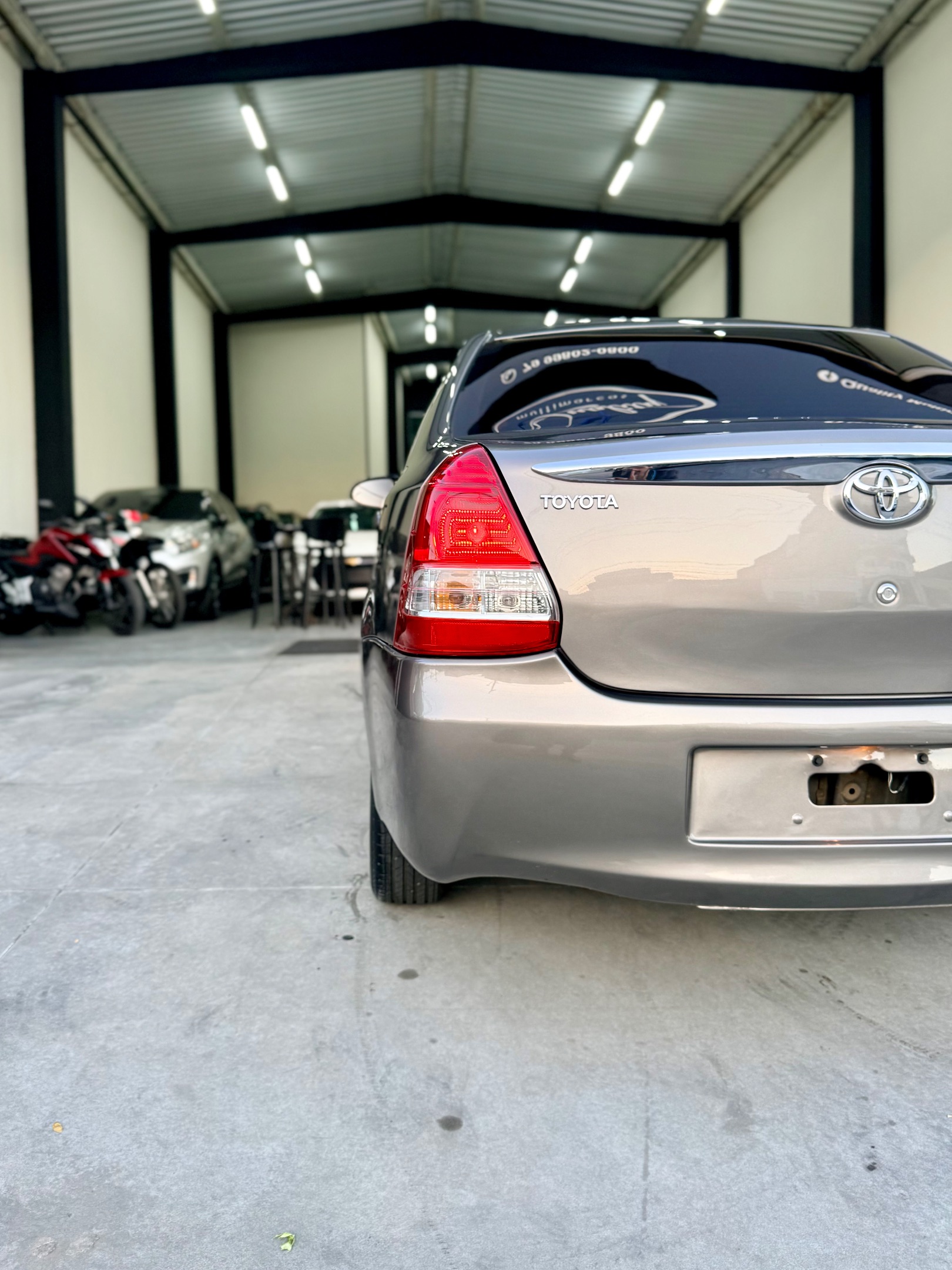 Toyota ETIOS 6