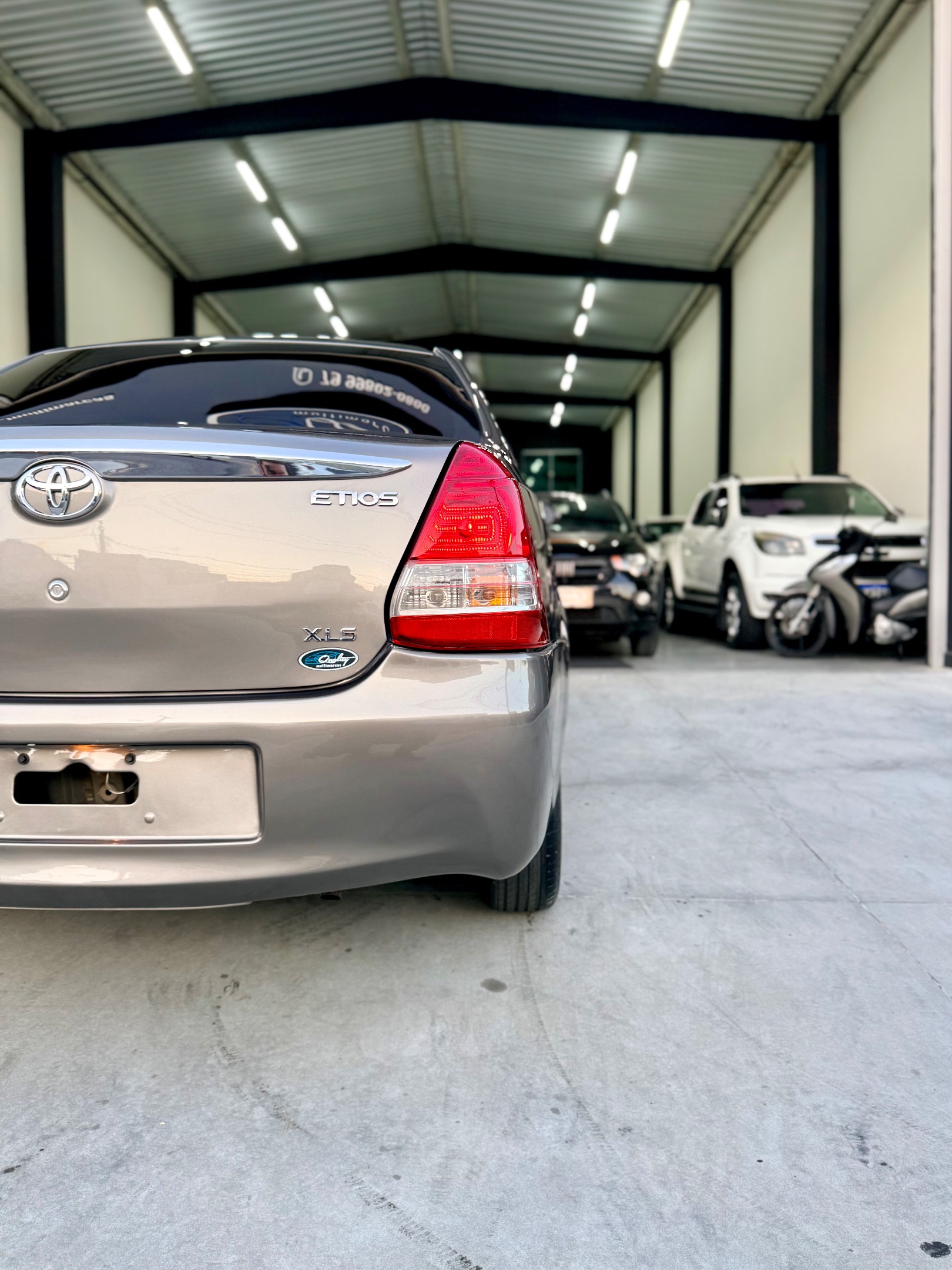 Toyota ETIOS 8