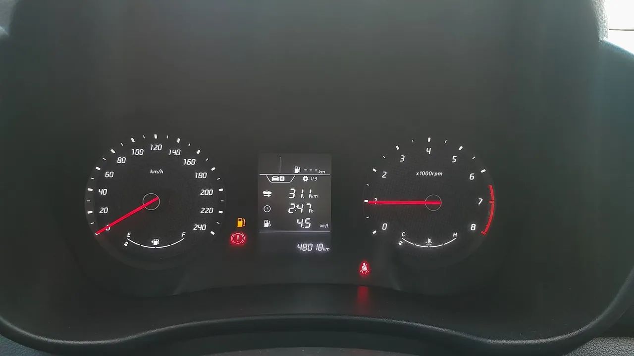 Hyundai HB20 10