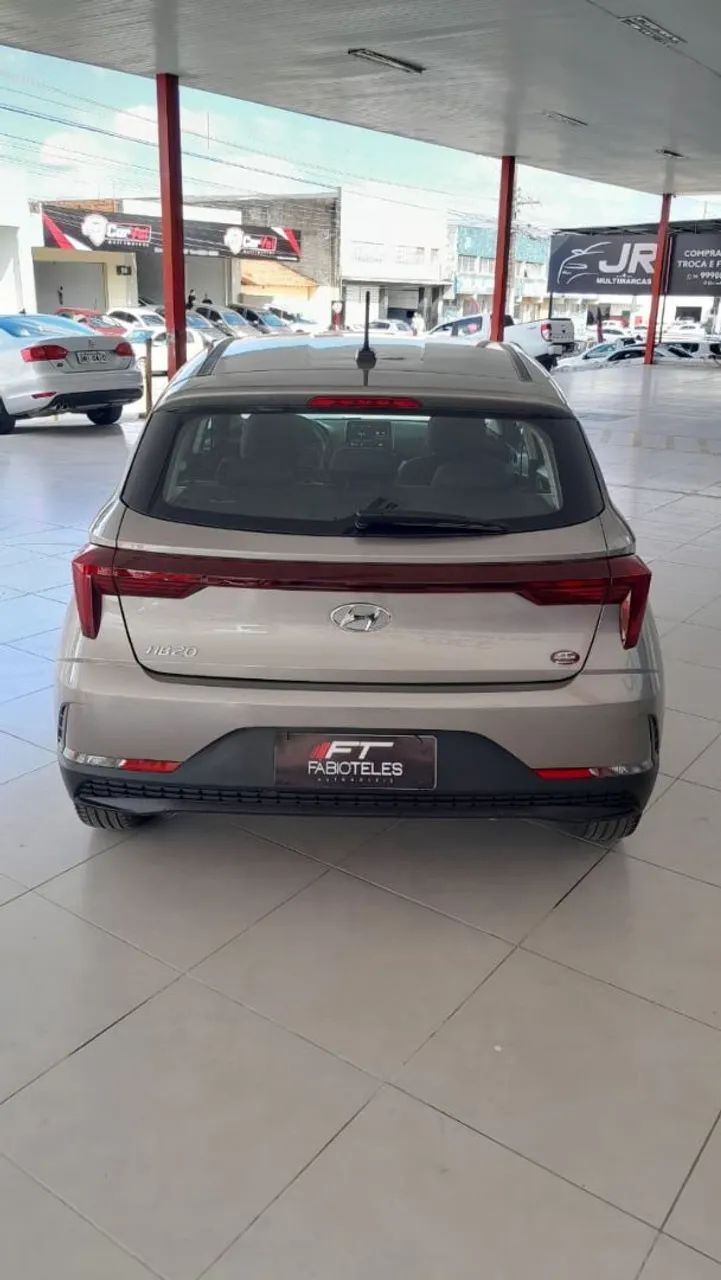 Hyundai HB20 13