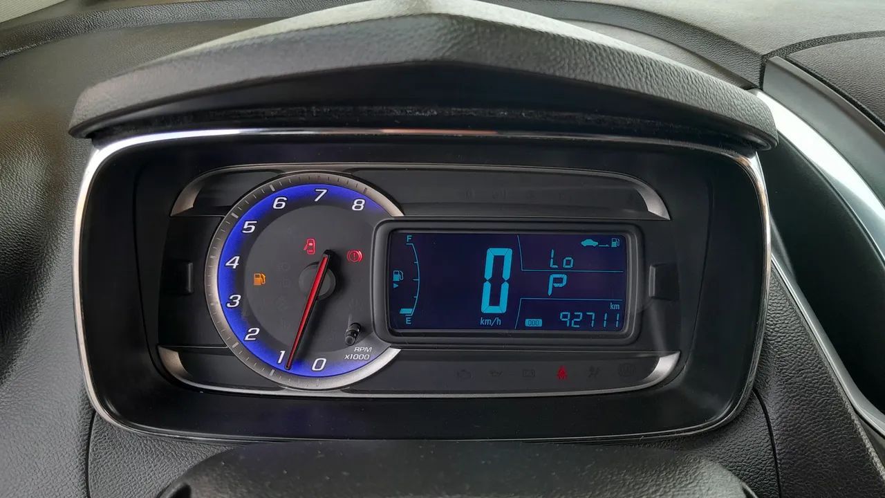 Chevrolet TRACKER 5