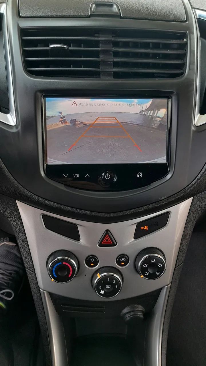 Chevrolet TRACKER 6