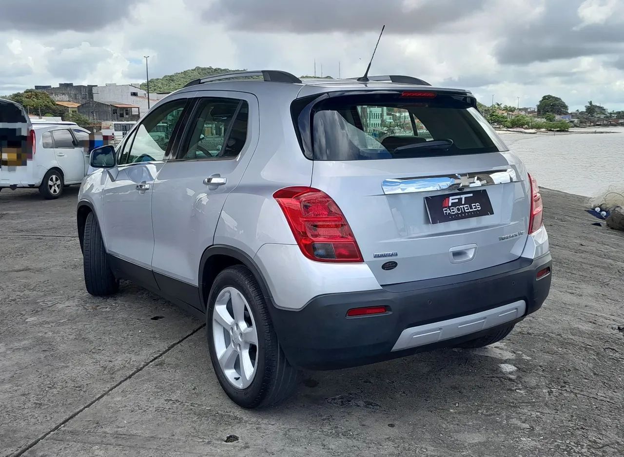Chevrolet TRACKER 11