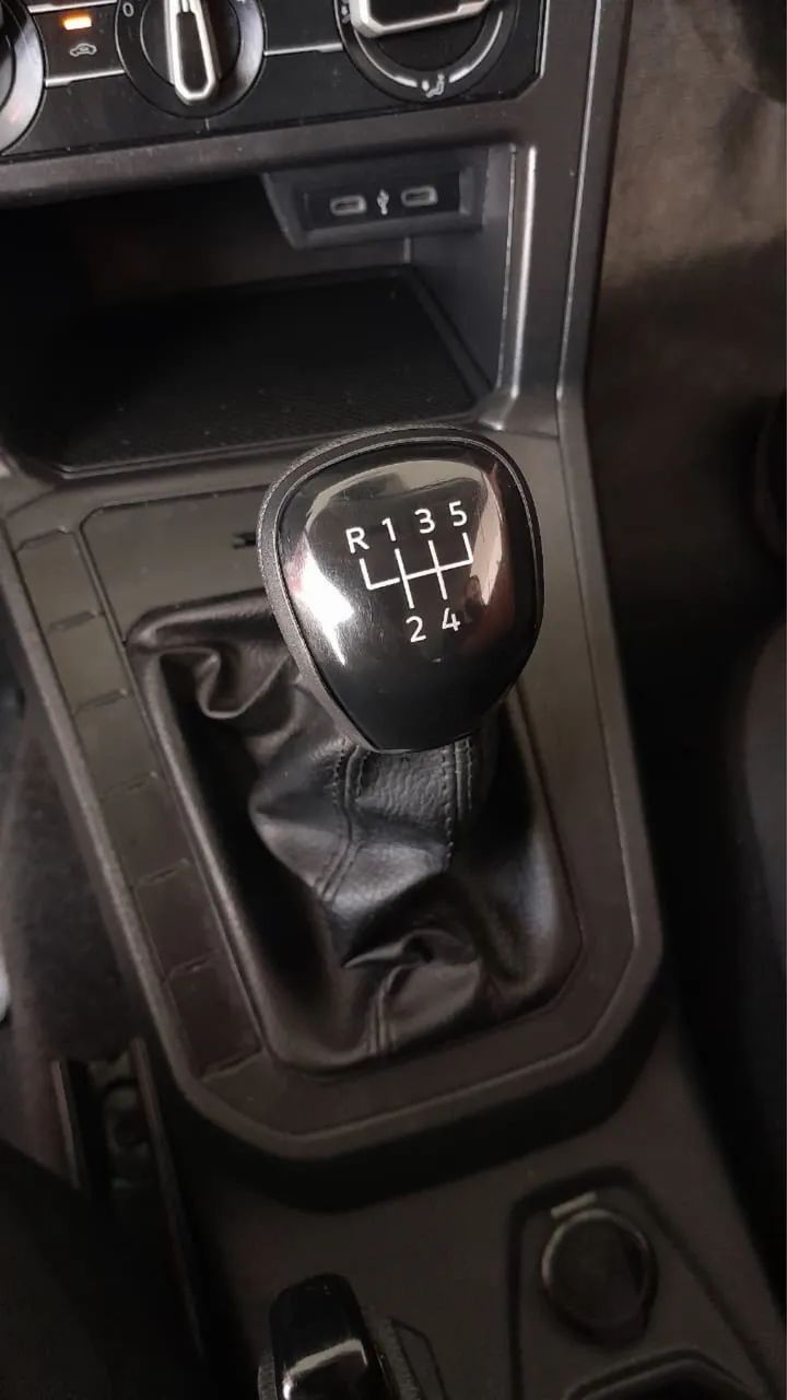 Volkswagen POLO 9