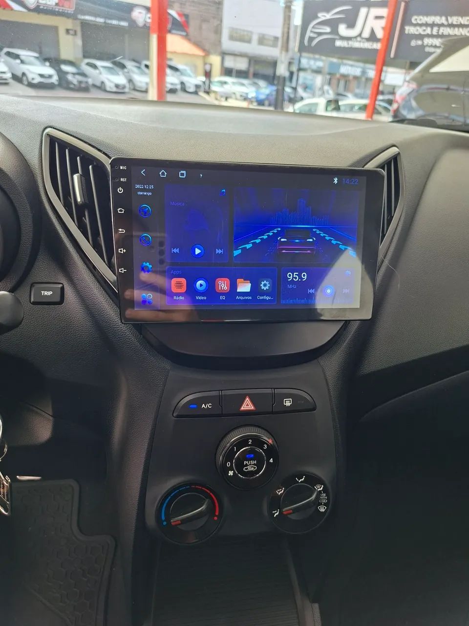 Hyundai HB20 10