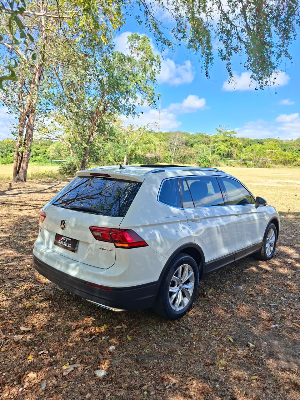 VW - VolksWagen TIGUAN 4