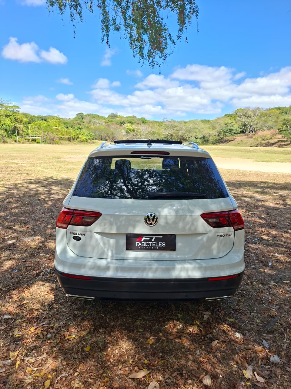 VW - VolksWagen TIGUAN 16