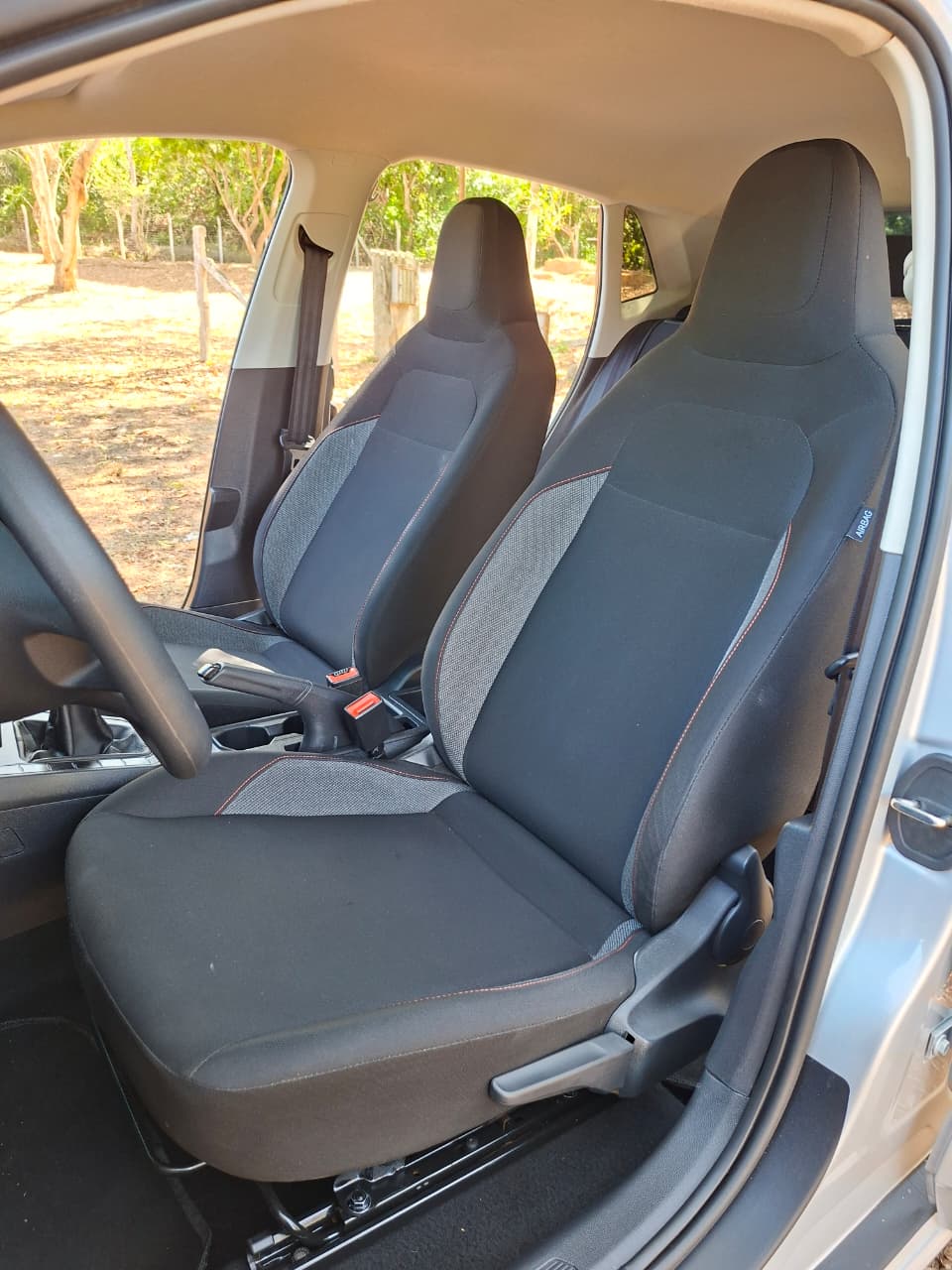 VOLKSWAGEN POLO 8