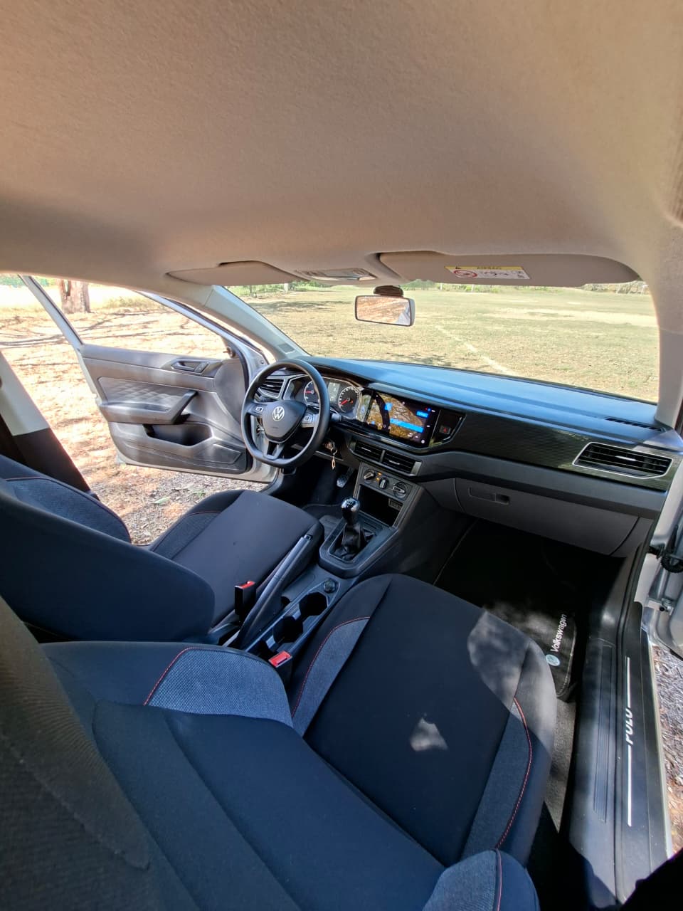 VOLKSWAGEN POLO 9