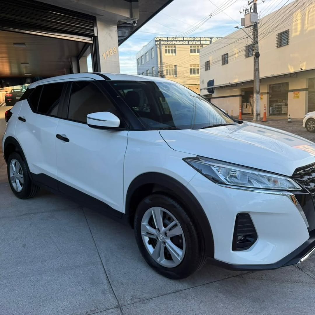 Nissan Kicks 3