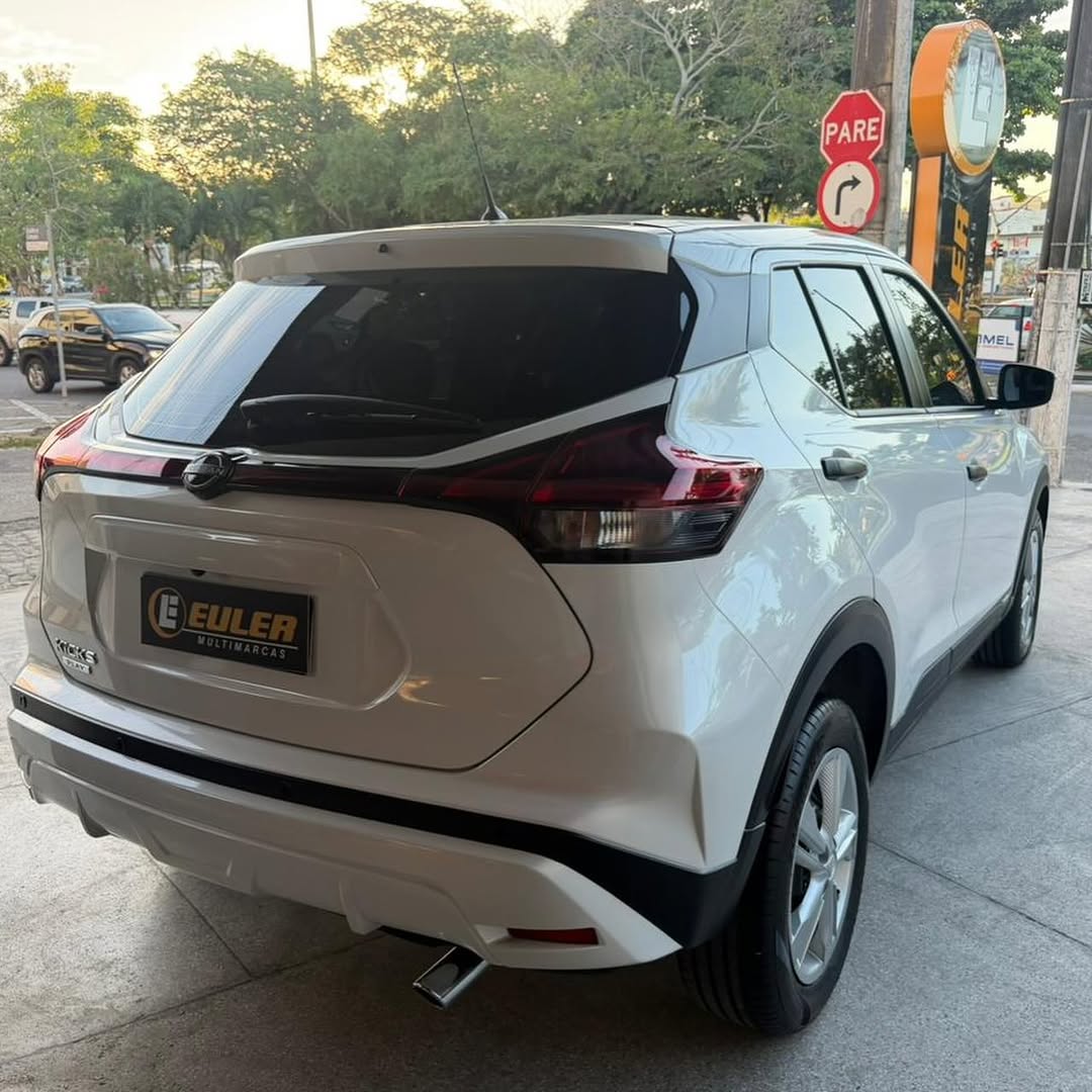 Nissan Kicks 5