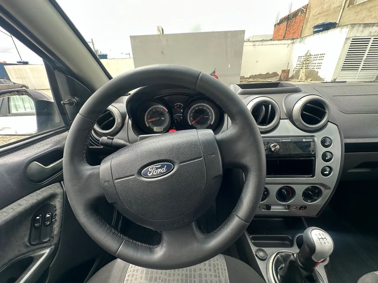 Ford FIESTA 9