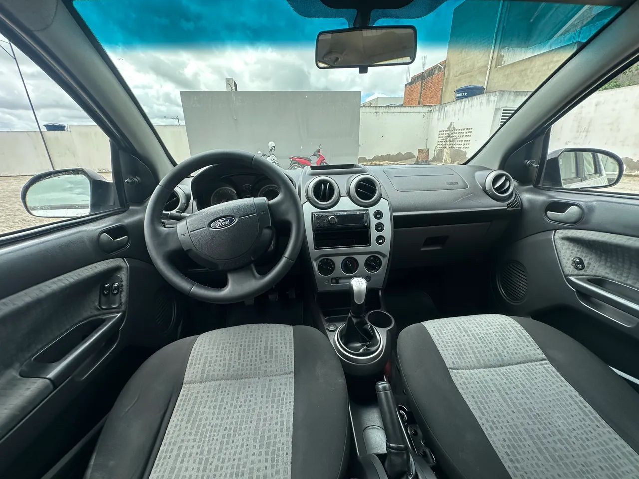 Ford FIESTA 8