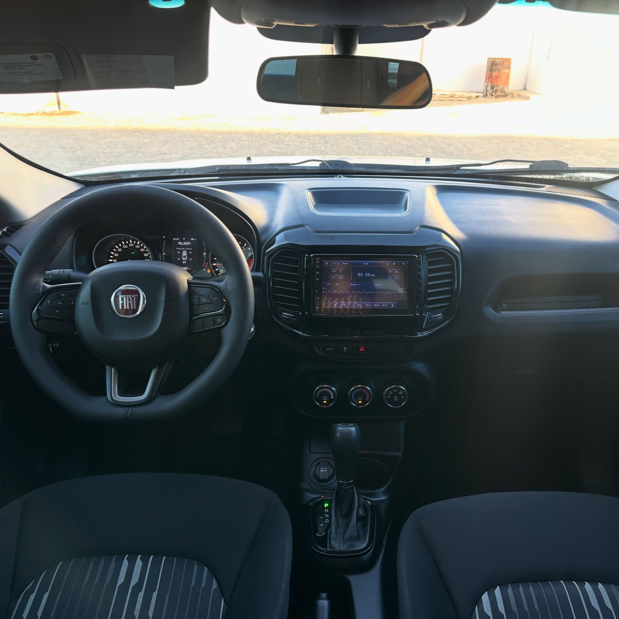 FIAT TORO 9