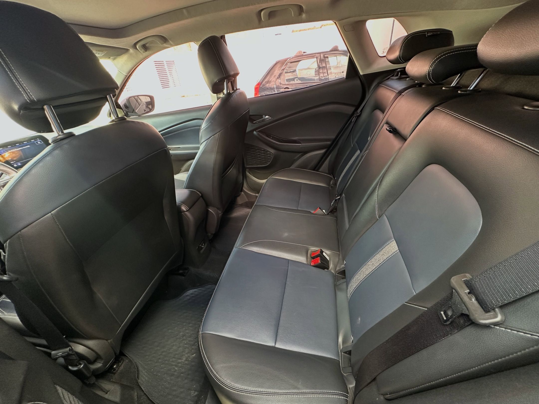 CHEVROLET TRACKER 13