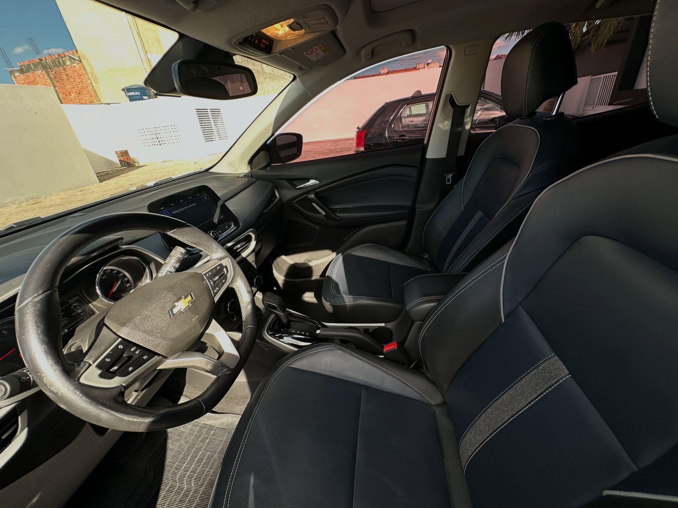 CHEVROLET TRACKER 12