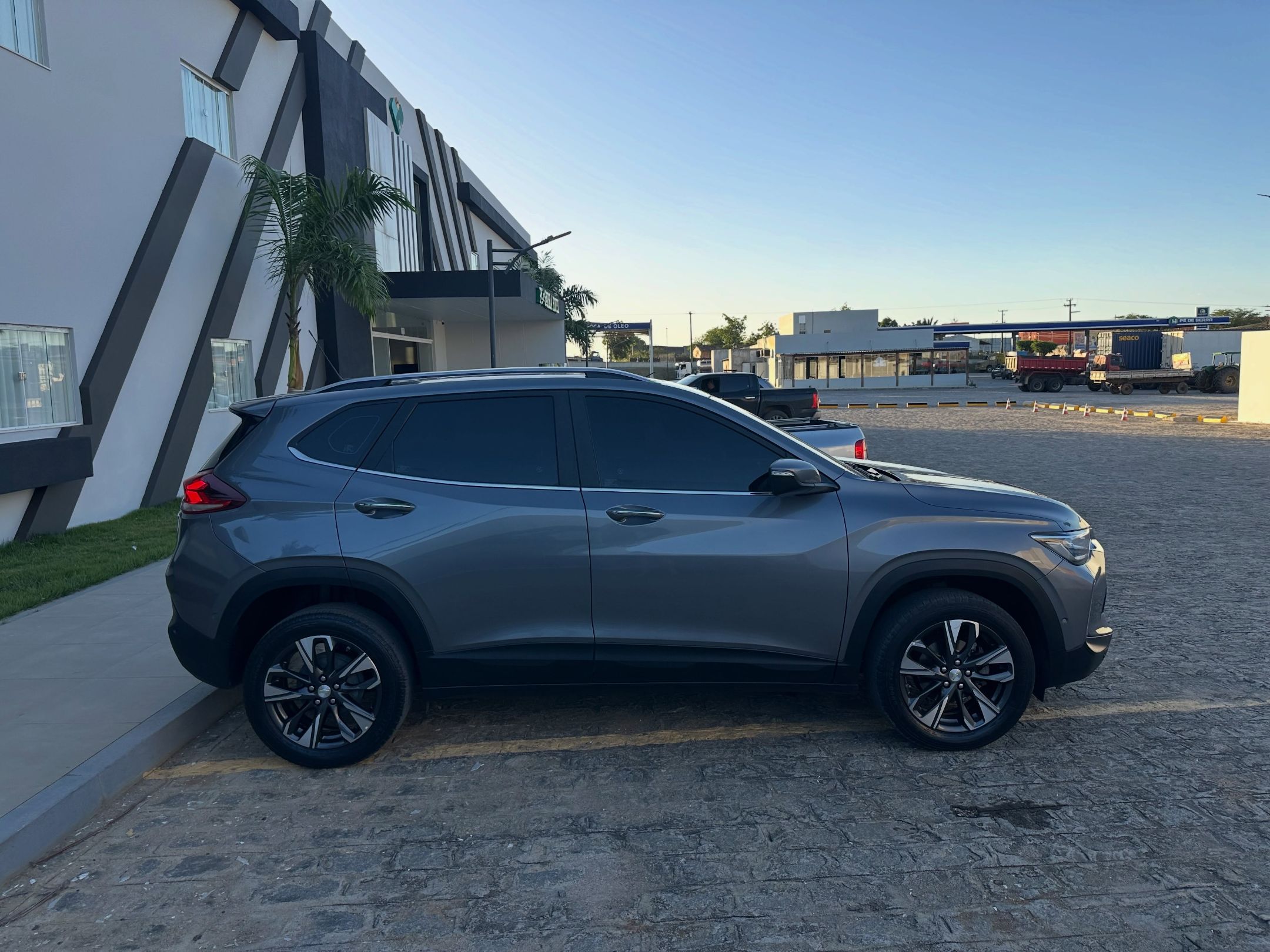 CHEVROLET TRACKER 6