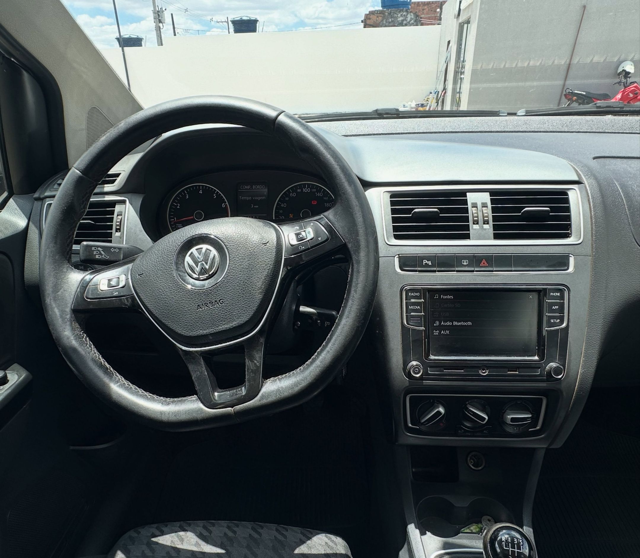 VOLKSWAGEN FOX 6