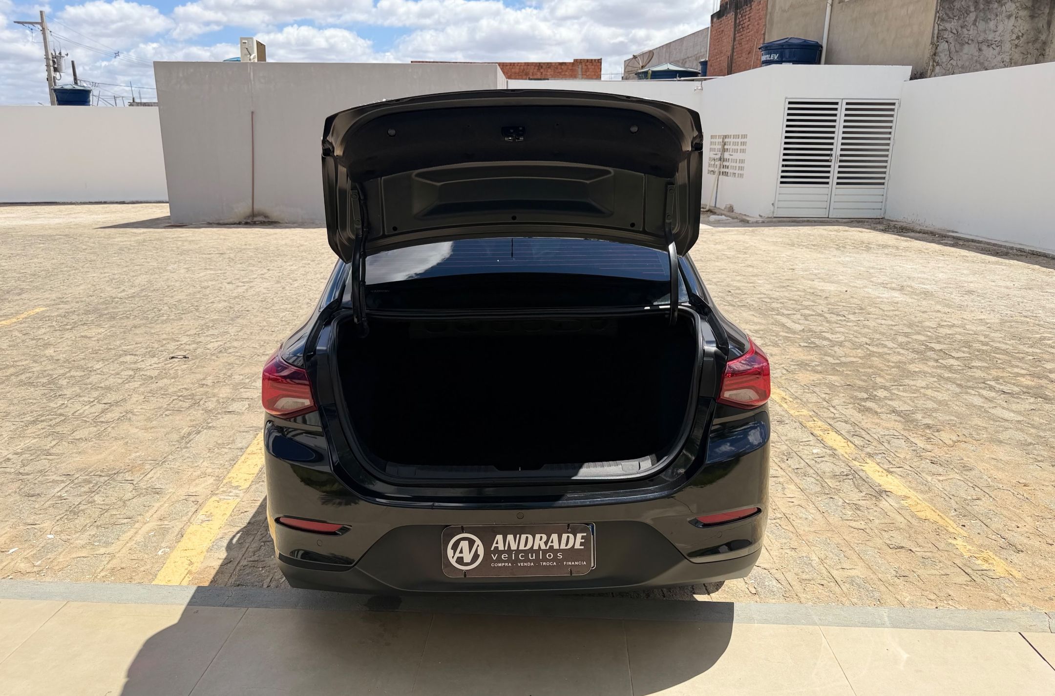 CHEVROLET ONIX PLUS 15