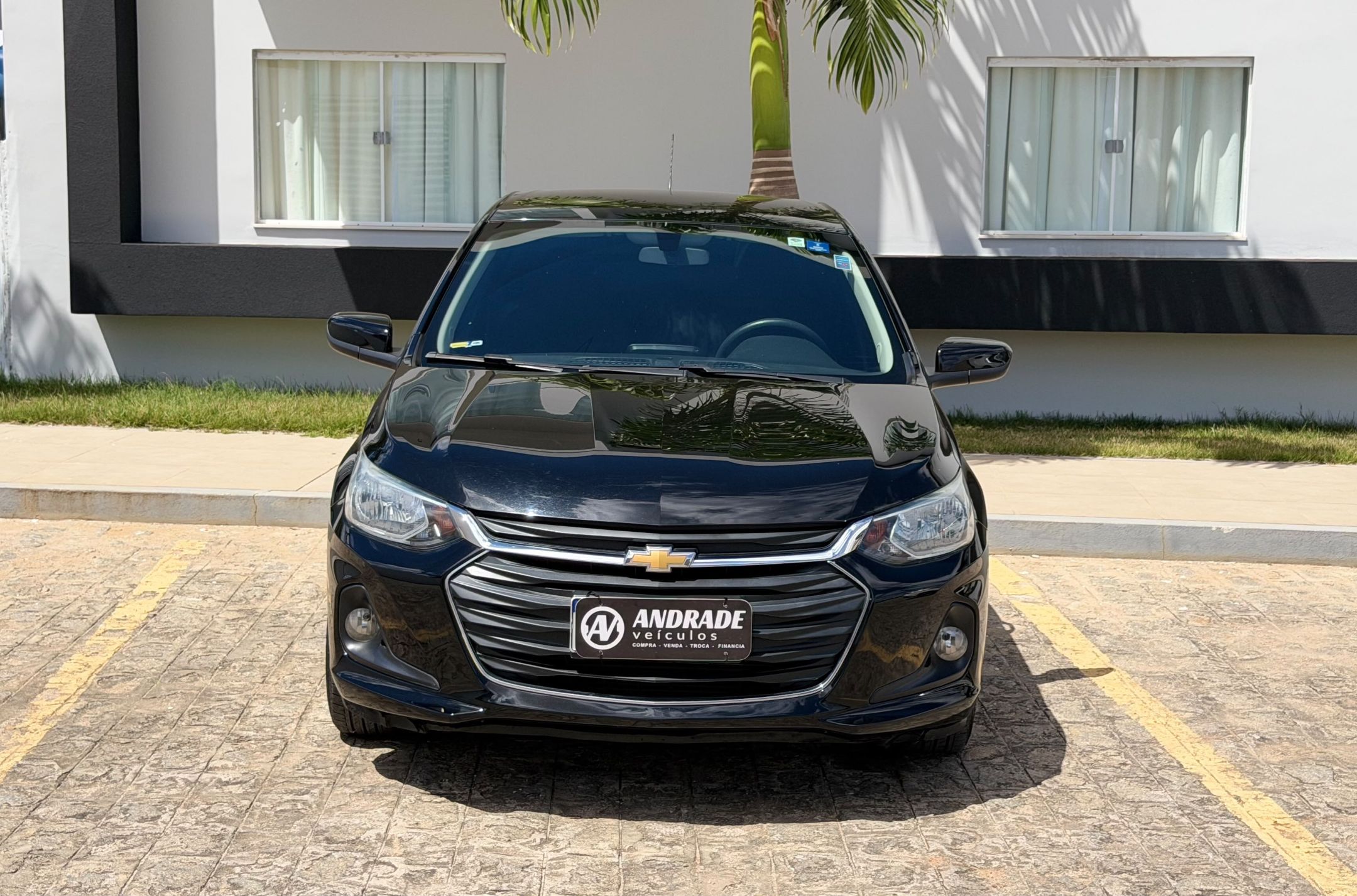CHEVROLET ONIX PLUS 8
