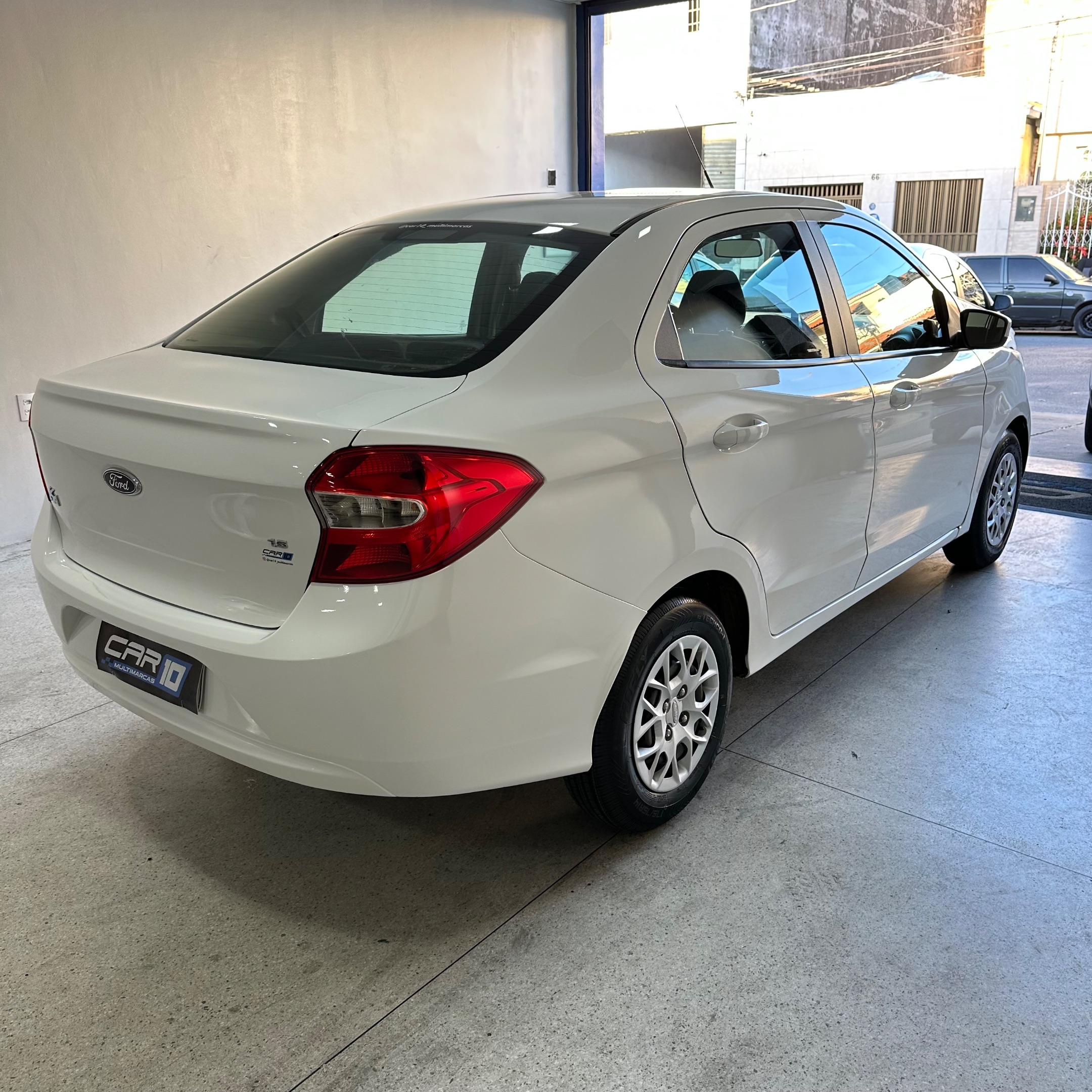 FORD KA 4