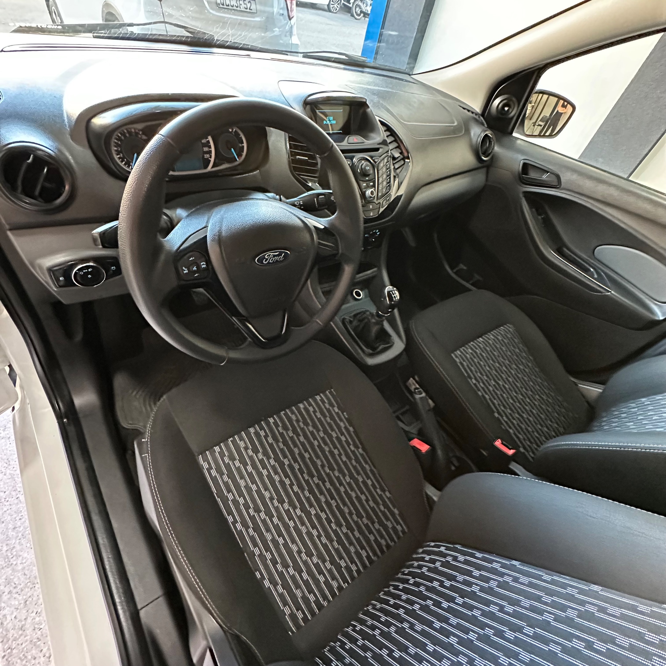 FORD KA 9