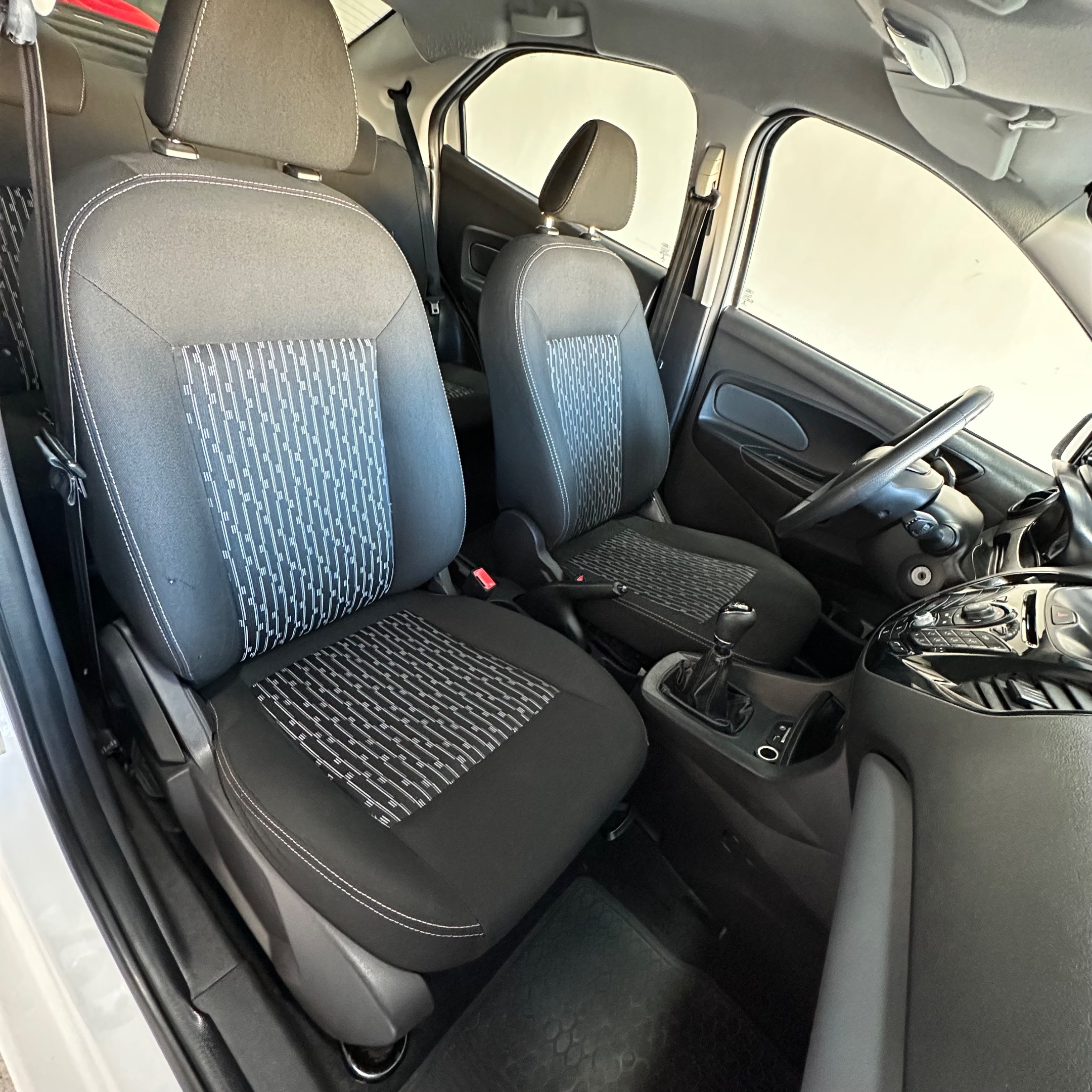 FORD KA 11