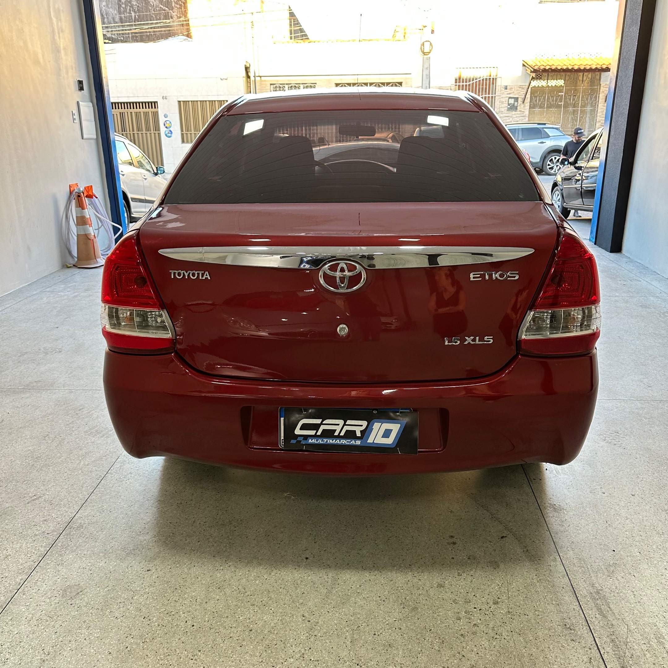 TOYOTA ETIOS 5