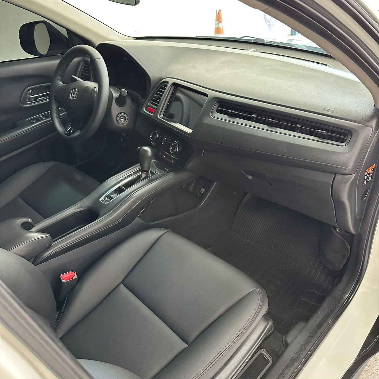 HONDA HR-V 9
