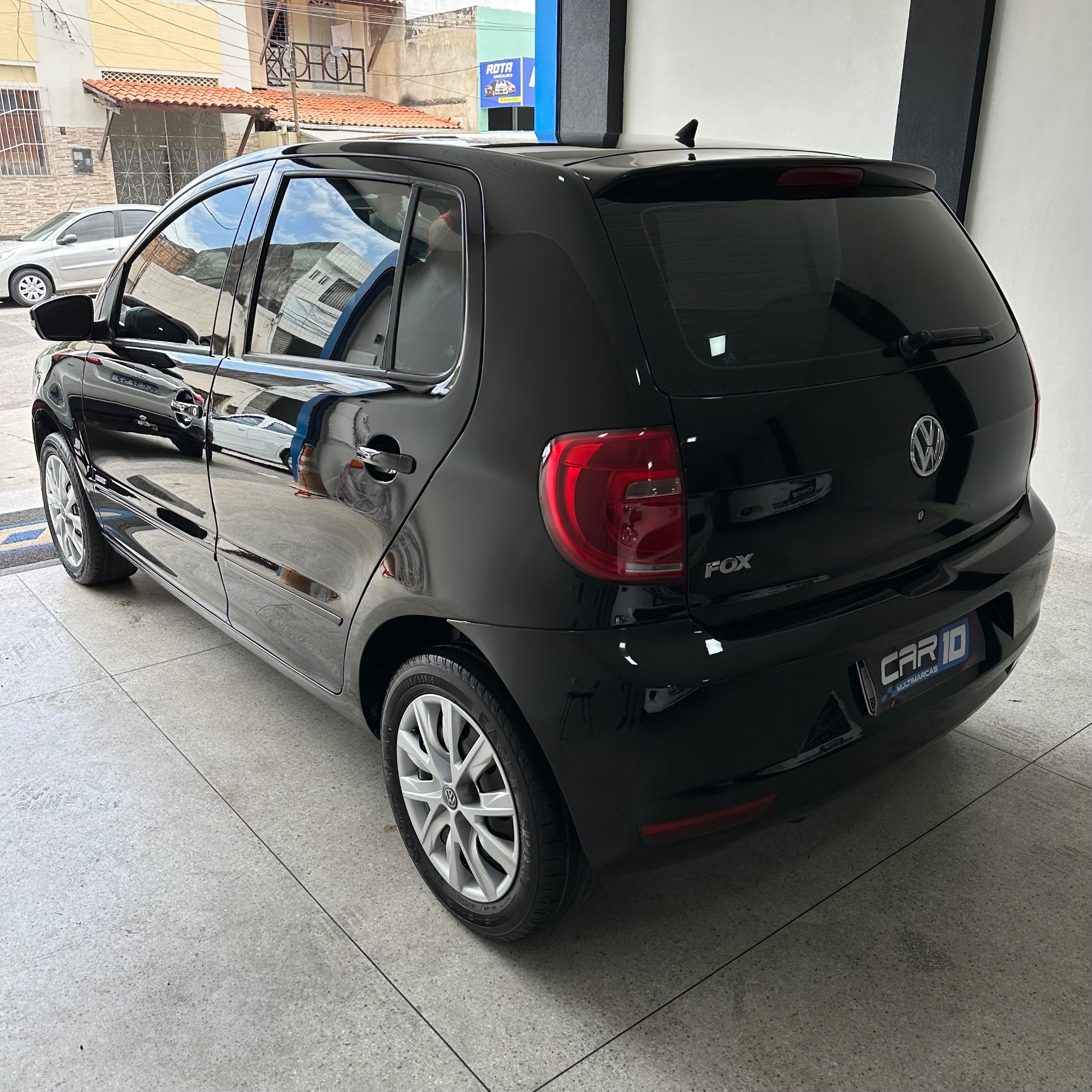 VOLKSWAGEN FOX 6