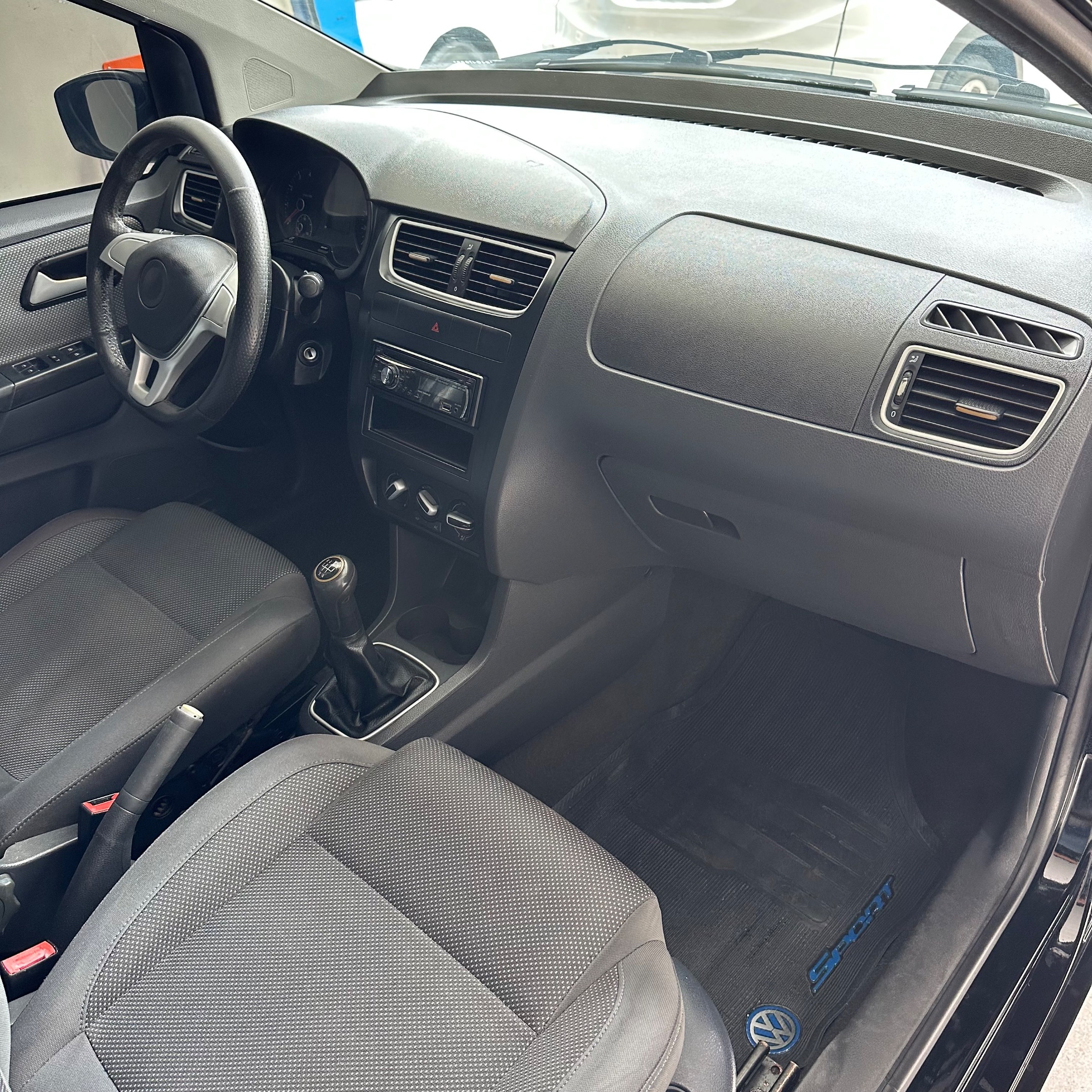 VOLKSWAGEN FOX 7